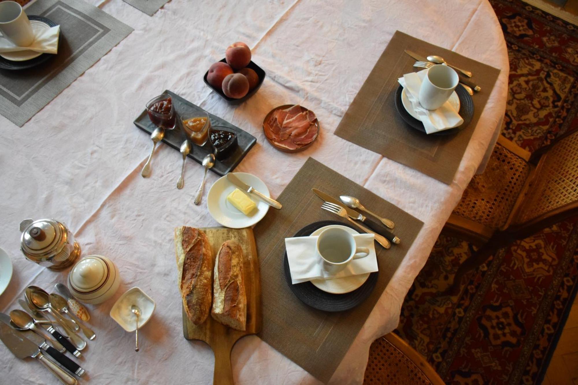 Clochi-Clocha Hotel Montbrison Ngoại thất bức ảnh